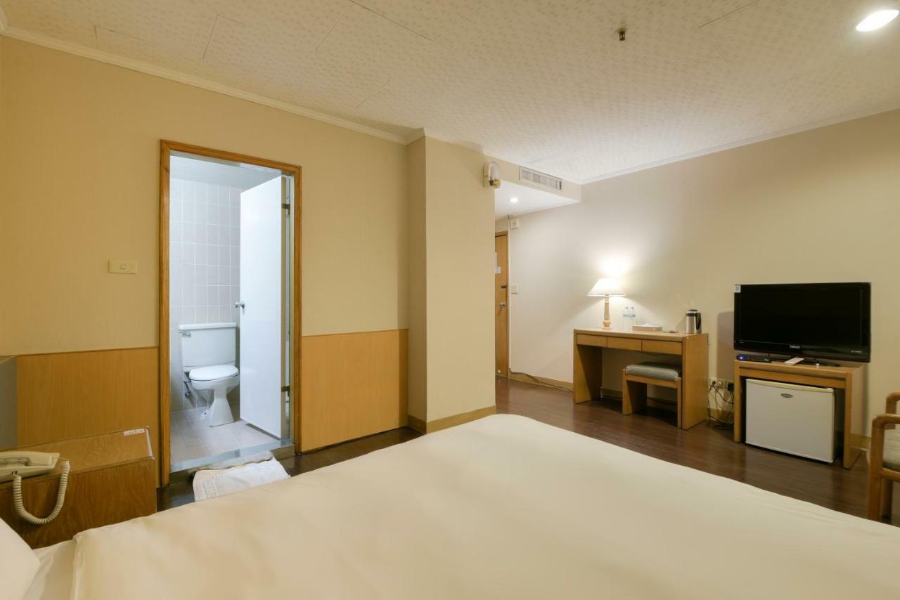 Back Home Hotel Thành phố Gia Nghĩa Ngoại thất bức ảnh